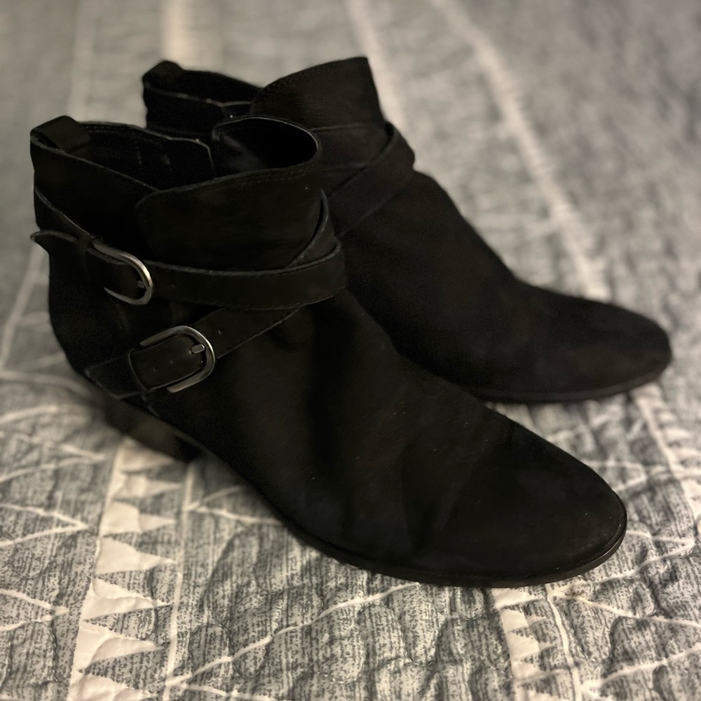 Sam Edelman Parlie Bootie, Black, size 6.5